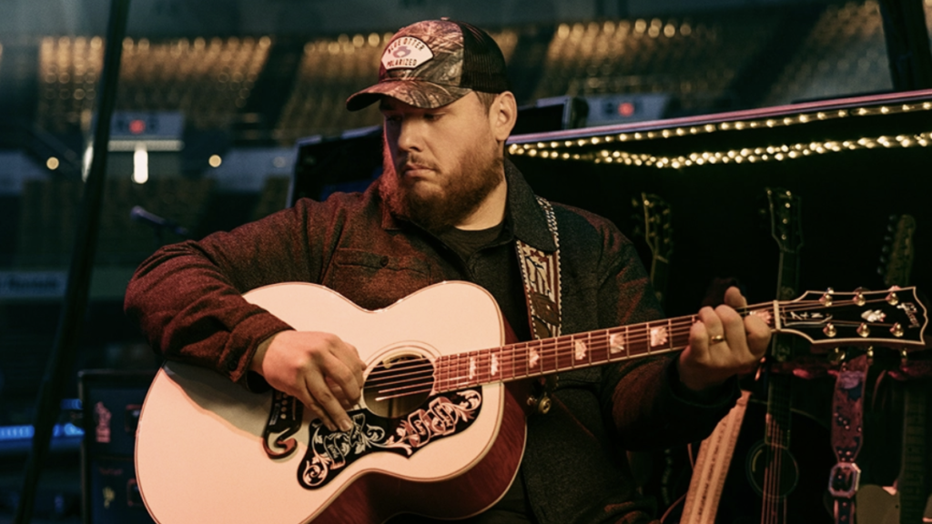Luke Combs Explains The Reasoning Behind His &ldquo;Fast Car&rdquo; Cover