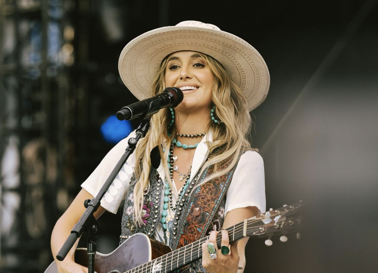 Lainey Wilson Explains Why 'Country Music Is Cooler Than It's Ever Been':  It's a 'Movement