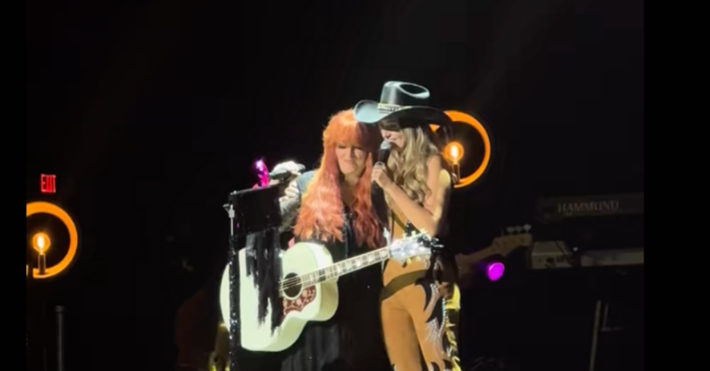 lainey wilson wynonna