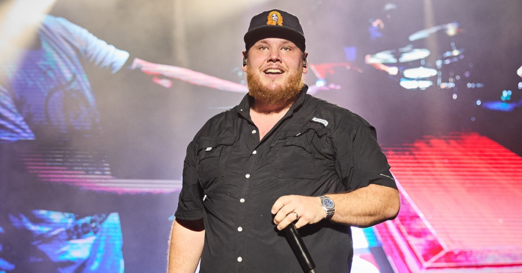 Luke Combs’ Setlist for His 2026 ‘My Kinda Saturday Night’ Tour Revealed