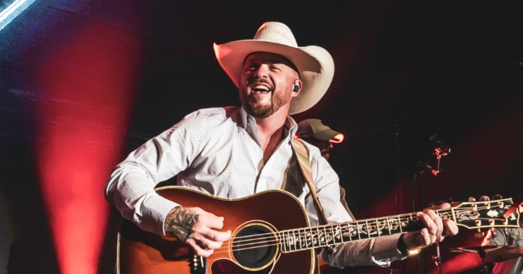 “The Morgan Freeman Voice Of Country Music” – Cody Johnson Performs Band of Heathens’ “Hurricane” At Hondo Rodeo Fest And Fans Are Begging For An Official Cover