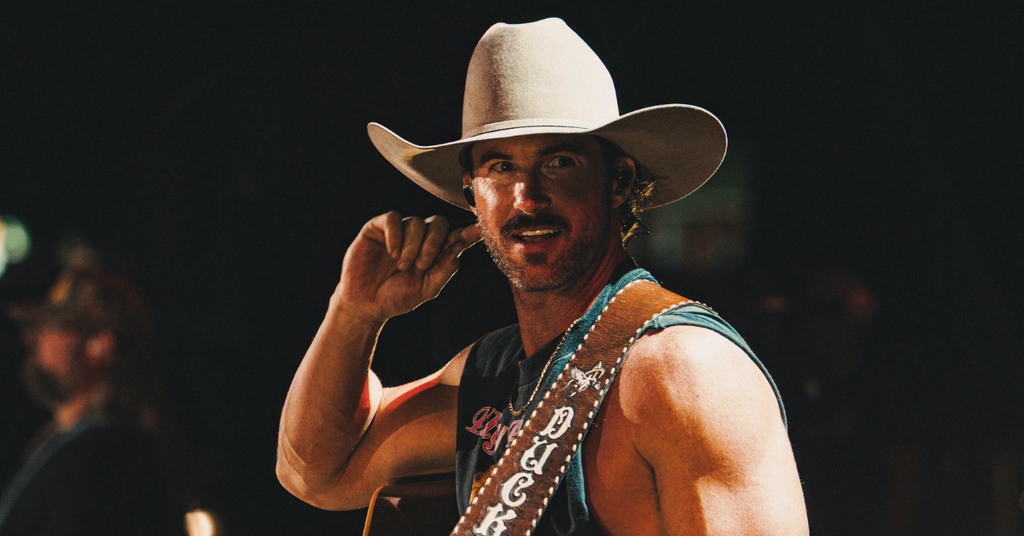 Riley Green Gets Fed Up After Having To Stop His New Mexico Show Twice To Breakup A Fight: “I Was Hoping I Wouldn’t Have To Whoop Nobody’s A** Today”