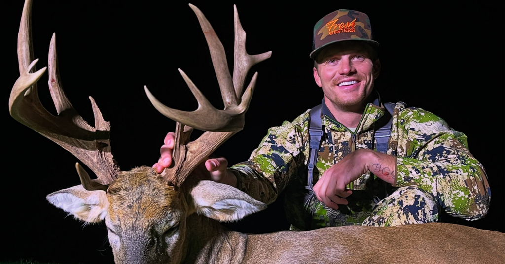 Parker McCollum Says His Zyn Can Nearly Cost Him His Dream Whitetail Buck During Oklahoma Hunt: “My Heart Was Racing”